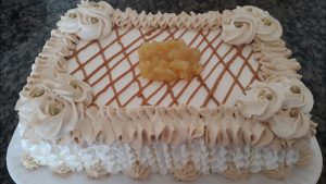 Bolo de Abacaxi com Doce de Leite