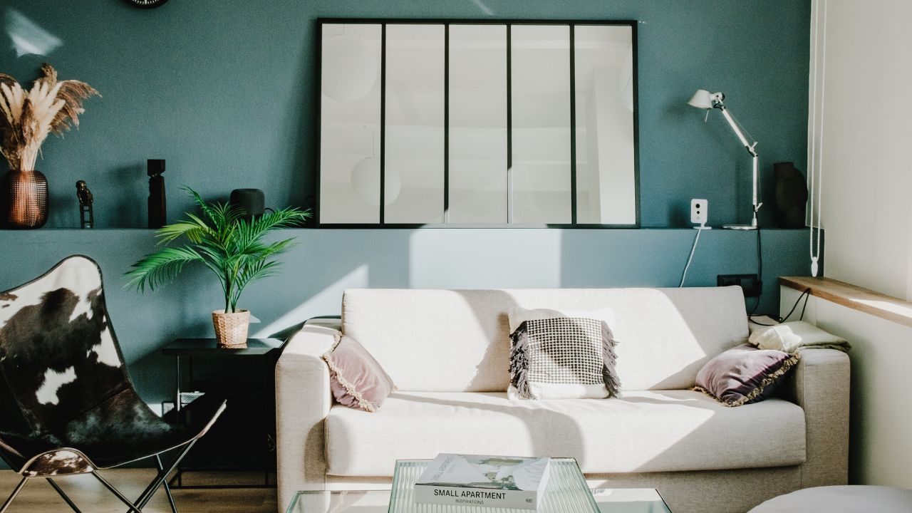 sala de estar com entrada de luz natural