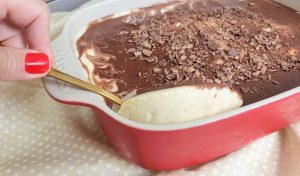 Receita de Mousse de Maracujá com ganache de chocolate
