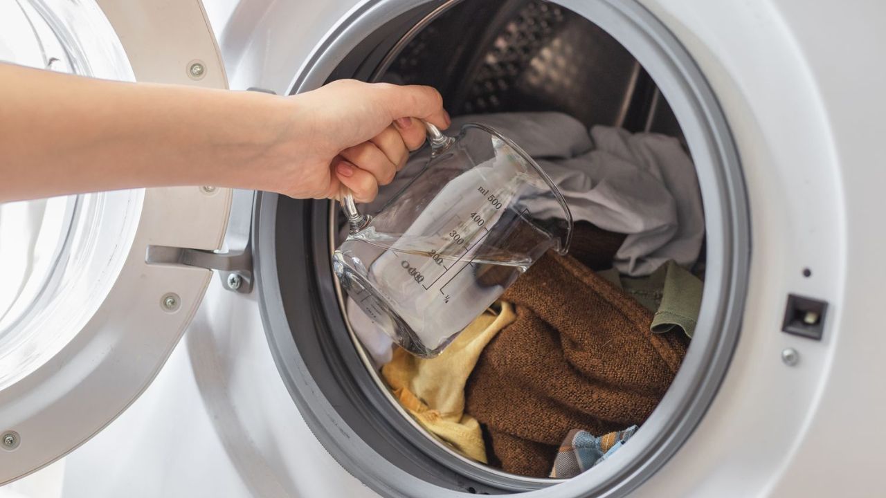 limpeza de roupas com vinagre