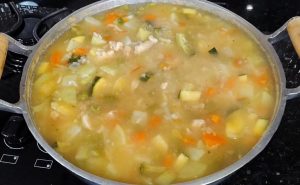 Receita de sopa de legumes com arroz